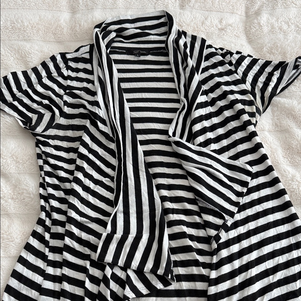 Striped Open-Front Women's Top in Black and White
